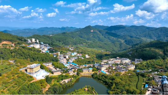 楚雄市大過口鄉(xiāng)：下足“針”功夫，繡出文明花